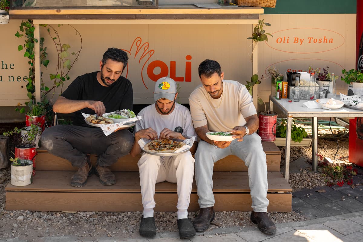 OLI — סביב השולחן